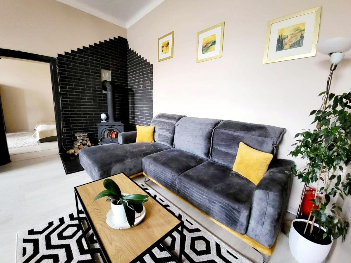 Cozy 2 Room Apartment In The Oldtown Of קלייפדה מראה חיצוני תמונה